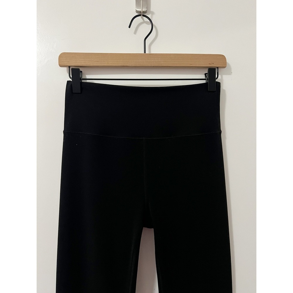 Vuori Studio Flare Legging Black High Rise Yoga Pants VW4301 Womens Size M - Picture 6 of 9